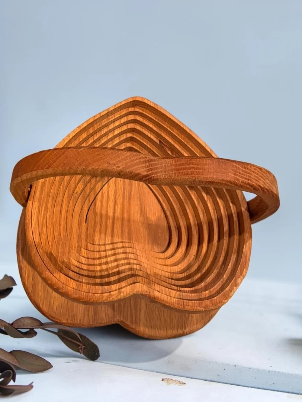 Vintage Heart-Shaped Nested Wood Basket Set with Handle – Mid-Century Decorative